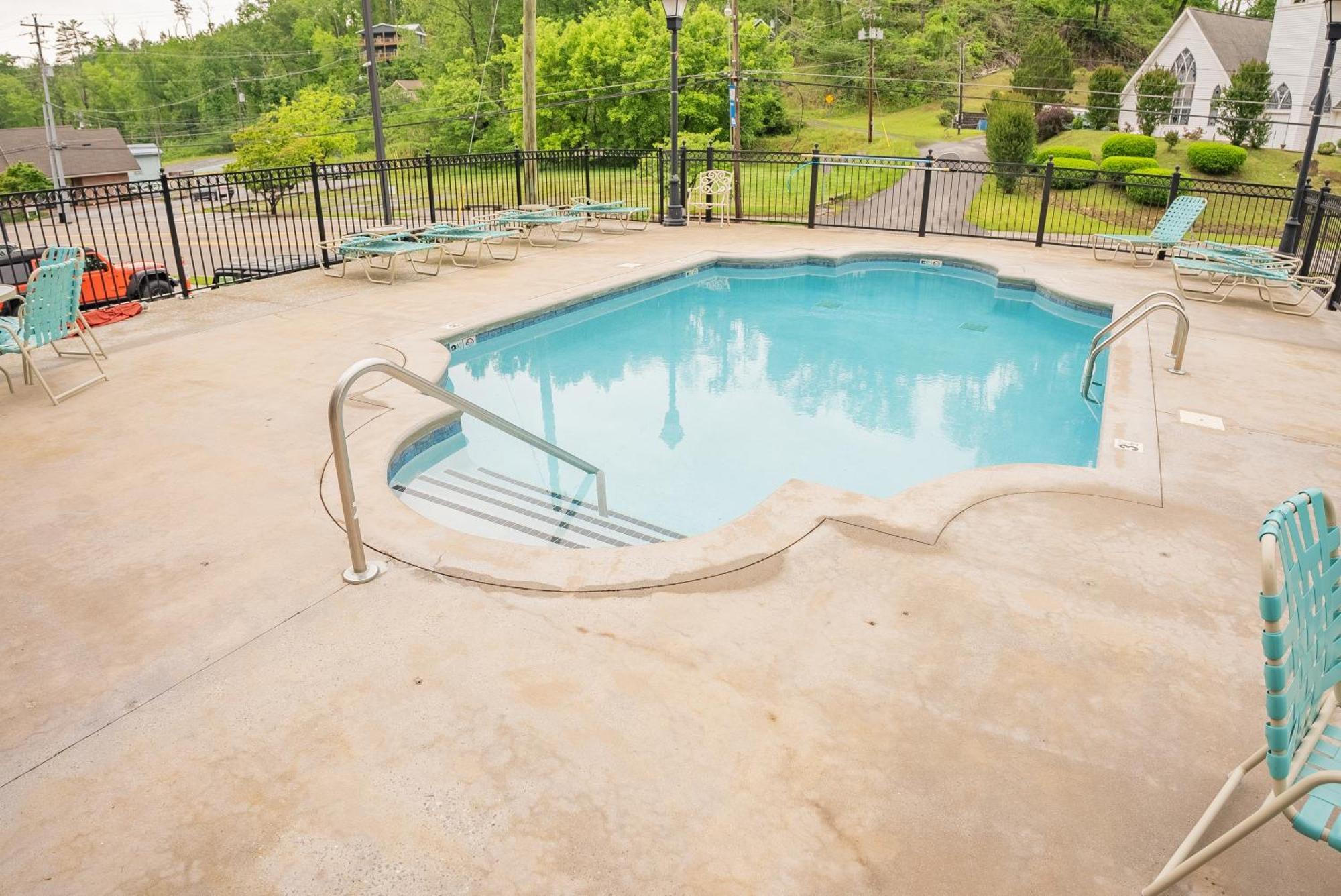 Luxurious Condo, Pool, Fireplace, Hiking Hébergement de vacances *