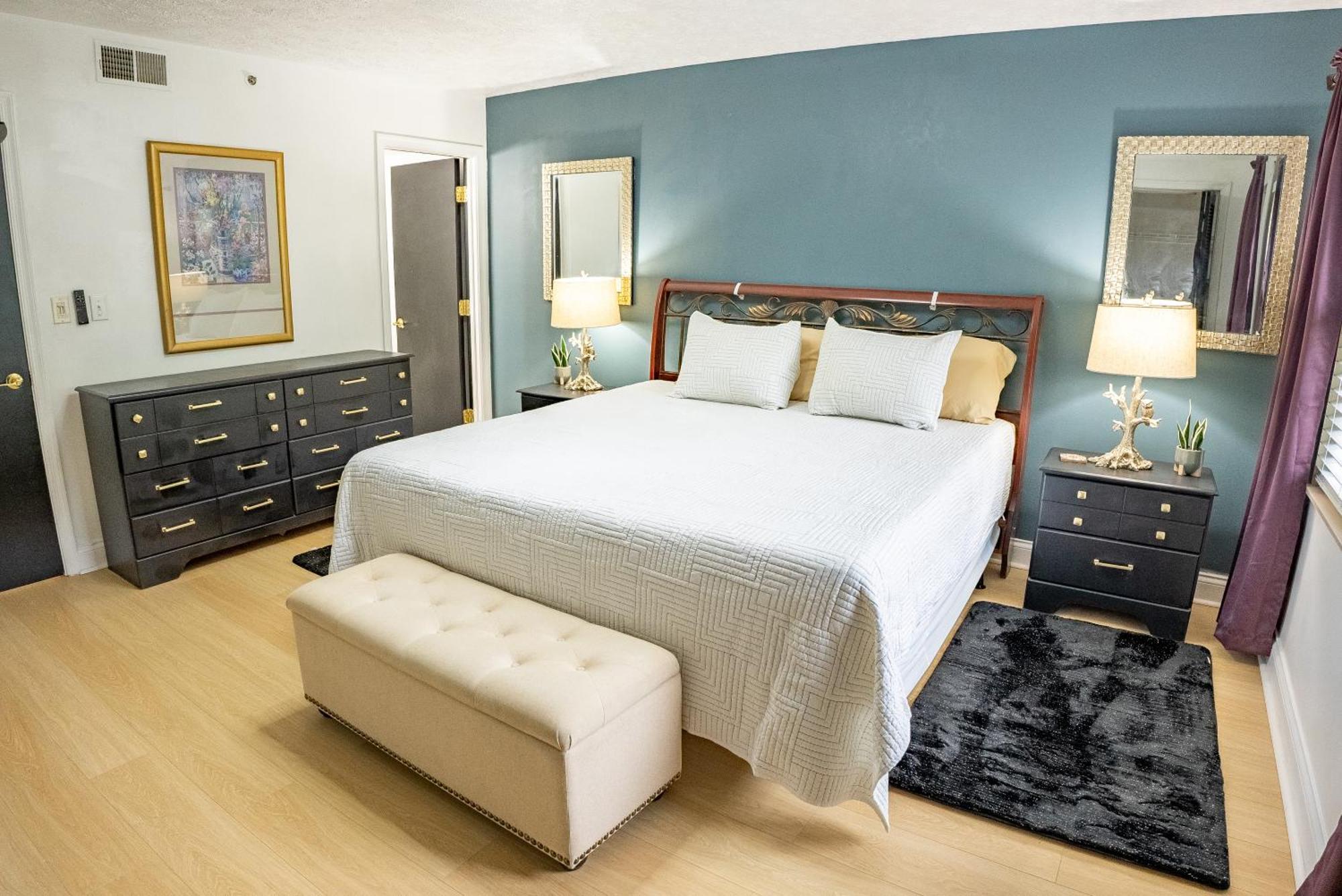 Luxurious Condo, Pool, Fireplace, Hiking Hébergement de vacances *