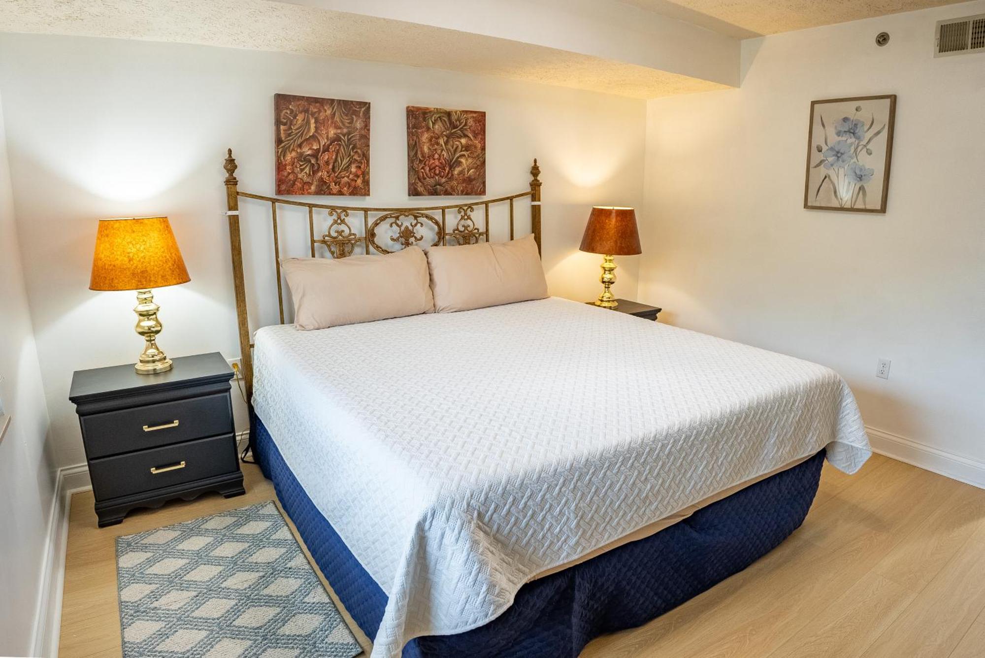 Luxurious Condo, Pool, Fireplace, Hiking Hébergement de vacances *